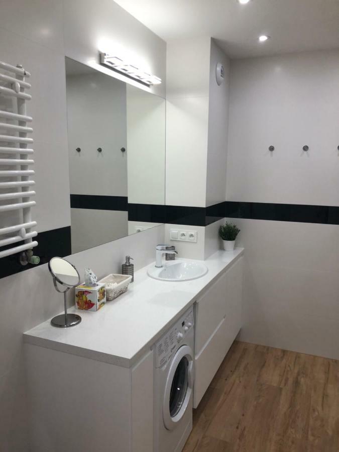 Klimatyzowany Apartament Roma Z Garazem Podziemnym كيلتشي المظهر الخارجي الصورة