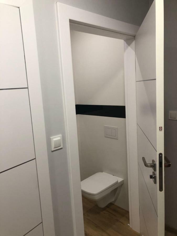 Klimatyzowany Apartament Roma Z Garazem Podziemnym كيلتشي المظهر الخارجي الصورة