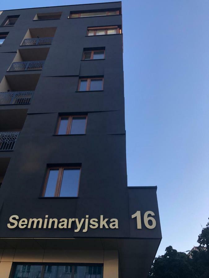 Klimatyzowany Apartament Roma Z Garazem Podziemnym كيلتشي المظهر الخارجي الصورة